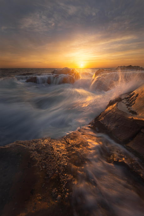 Sunrise on Central Coast of NSW, Australia {OC} (1000x1500) @dalegphoto