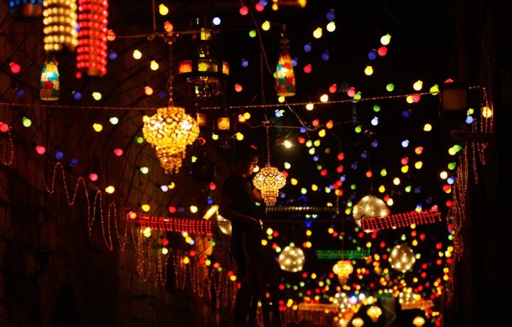 920852957_holiday4.jpg