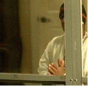 uxuwK.gif