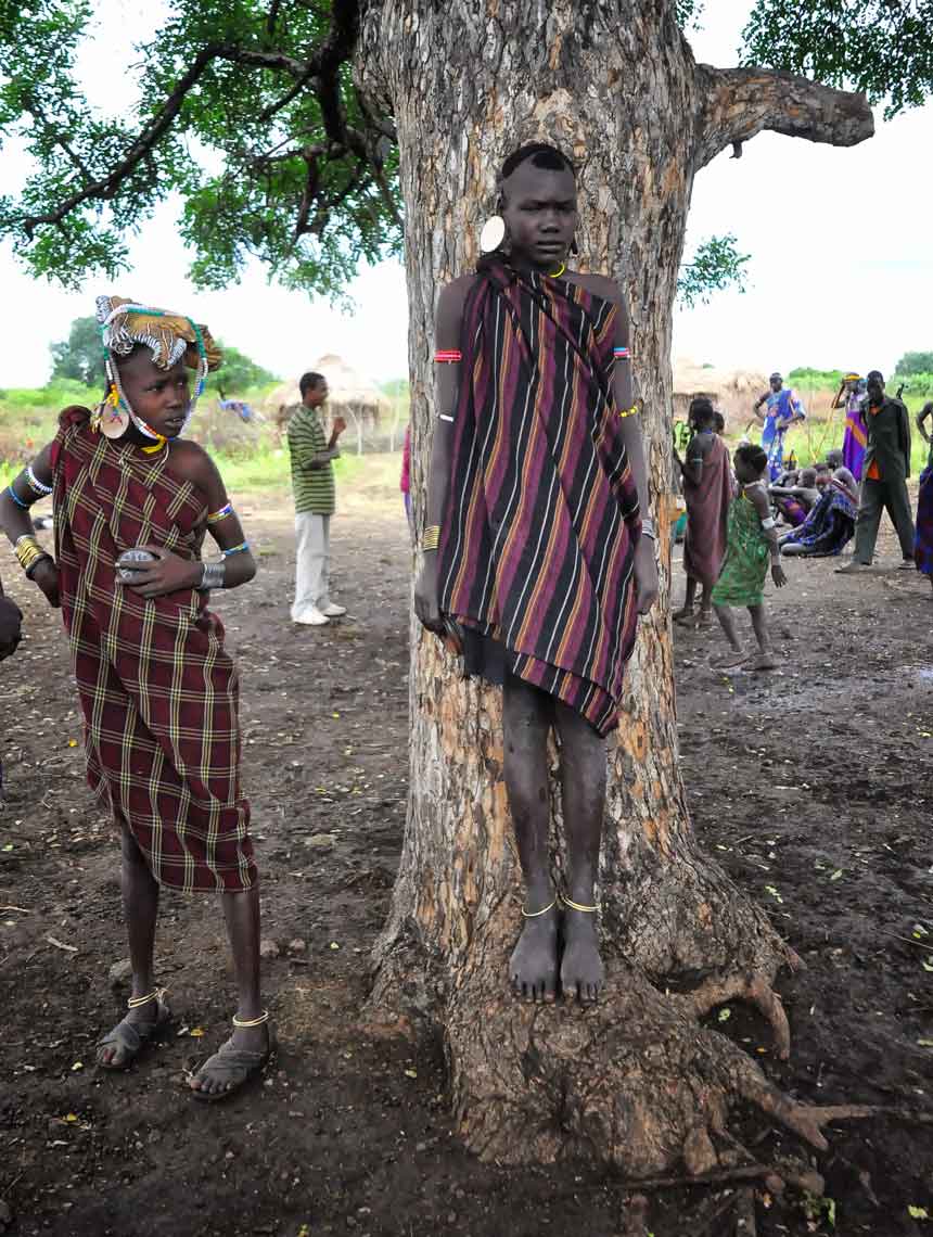 Mursi_Tribe%2C_Ethiopia_%288464772876%29.jpg