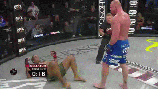 Eric_Prindle_vs._Thiago_Santos.gif