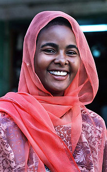 220px-Sudan_-_smiling_lady.jpg