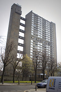 200px-Balfron_tower.jpg