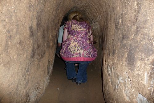 500px-Cu_Chi_Tunnel.jpg