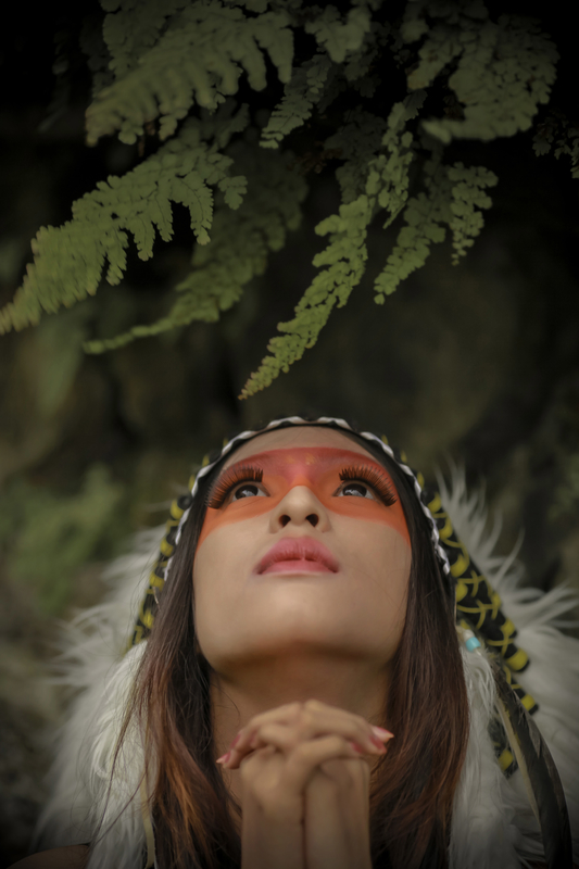 native-american-girl-looking-up-and-praying_800.jpg