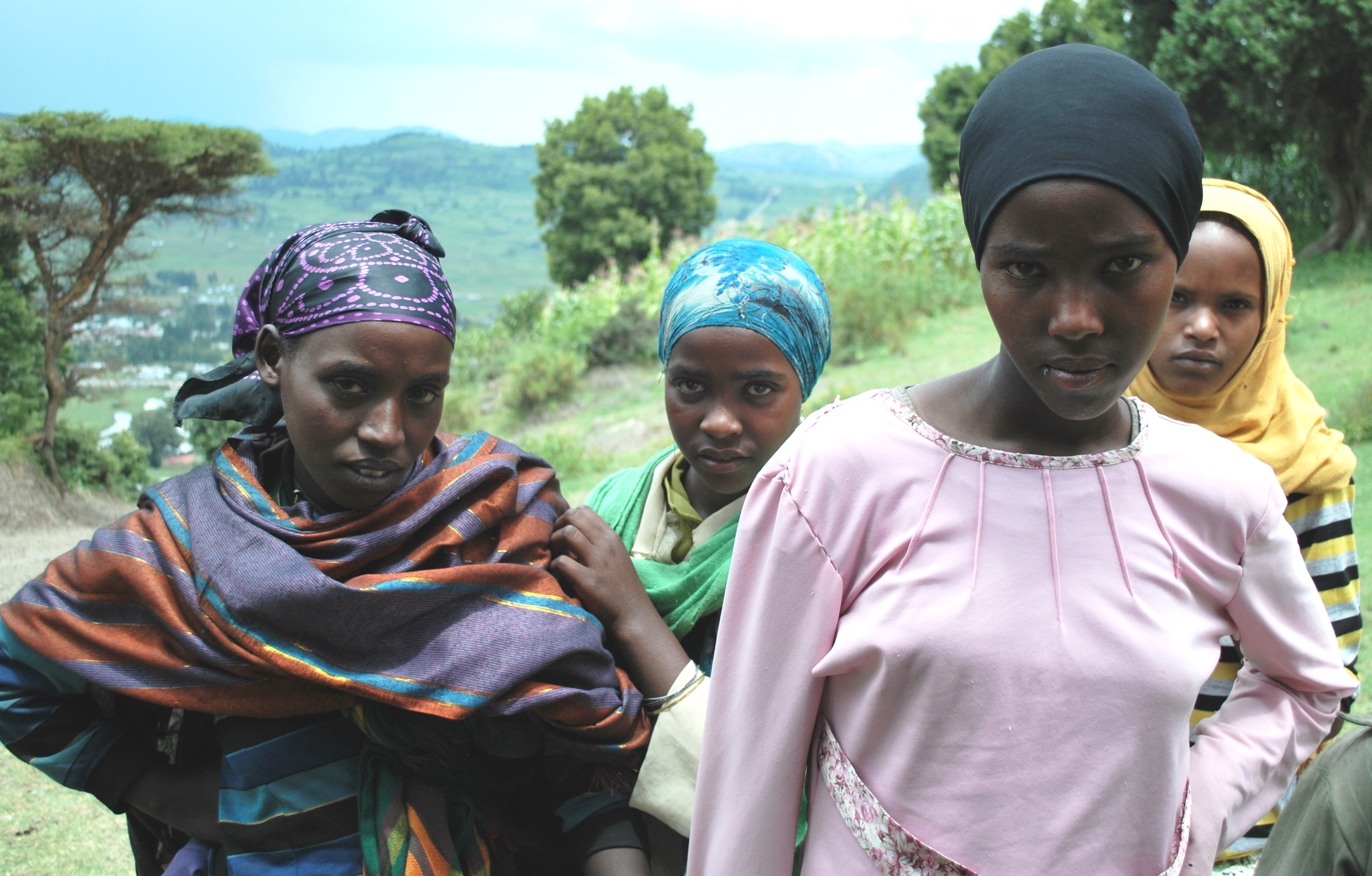 harar-young-women.jpg