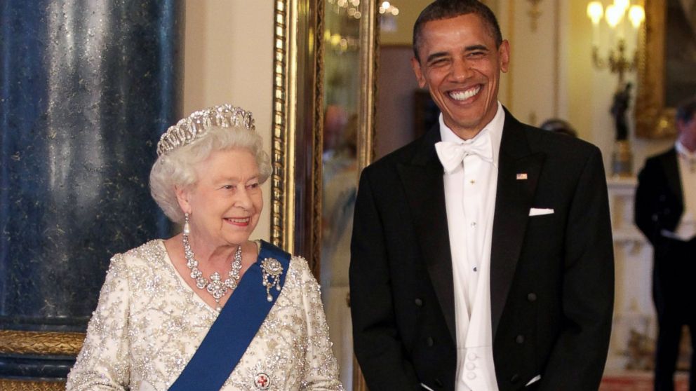 GTY_queen_with_obama_mm_160421_16x9_992.jpg