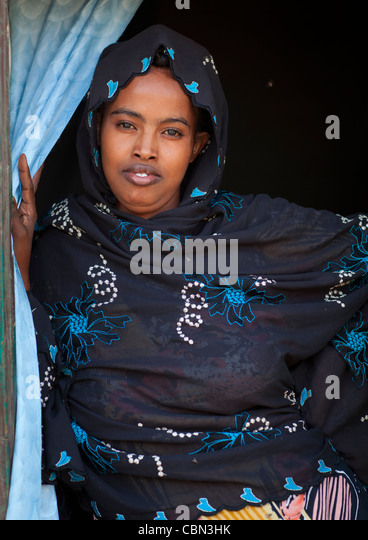 cute-black-young-veiled-woman-portrait-somaliland-cbn3hk.jpg