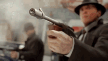 tenor.gif