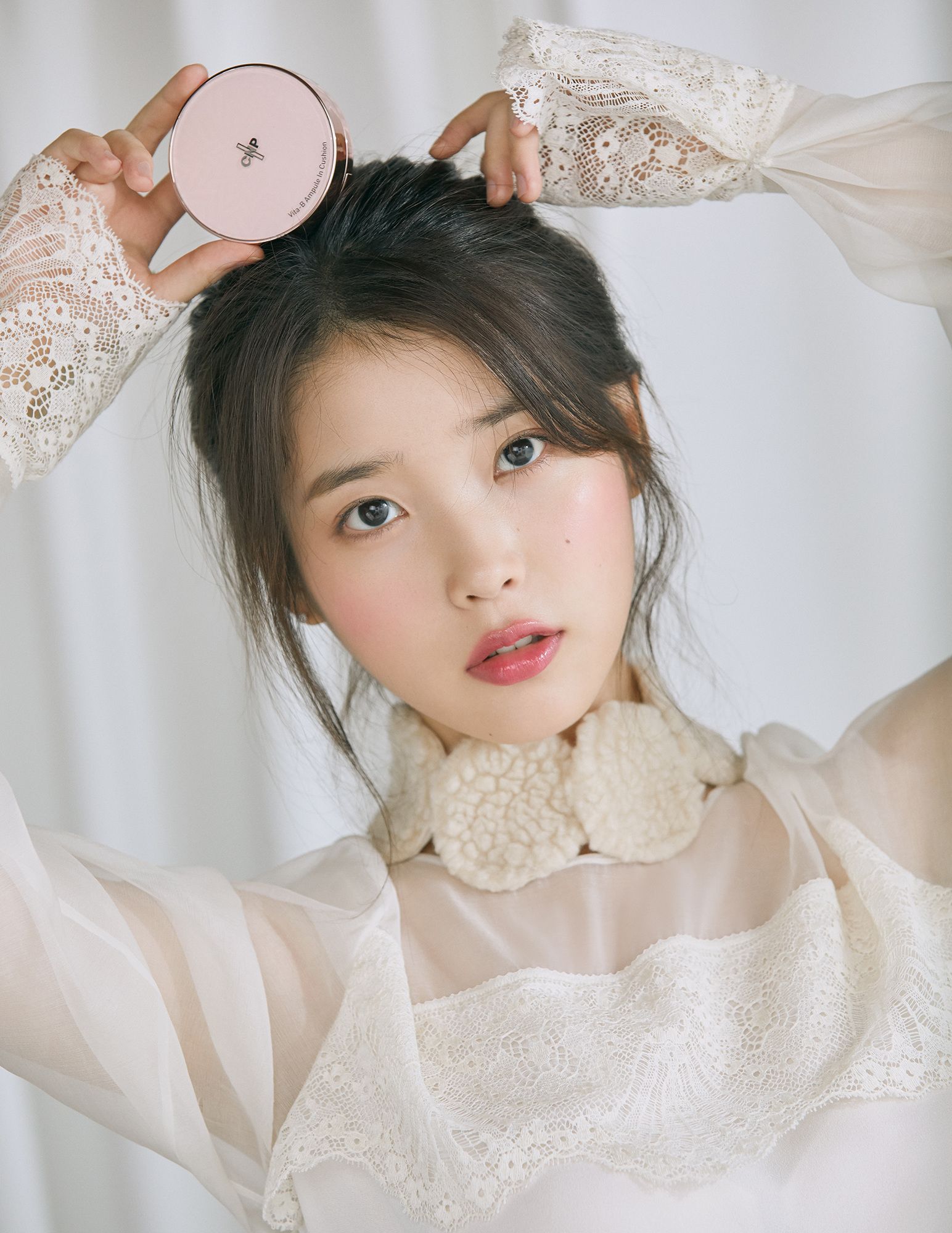 IU.full.208521.jpg