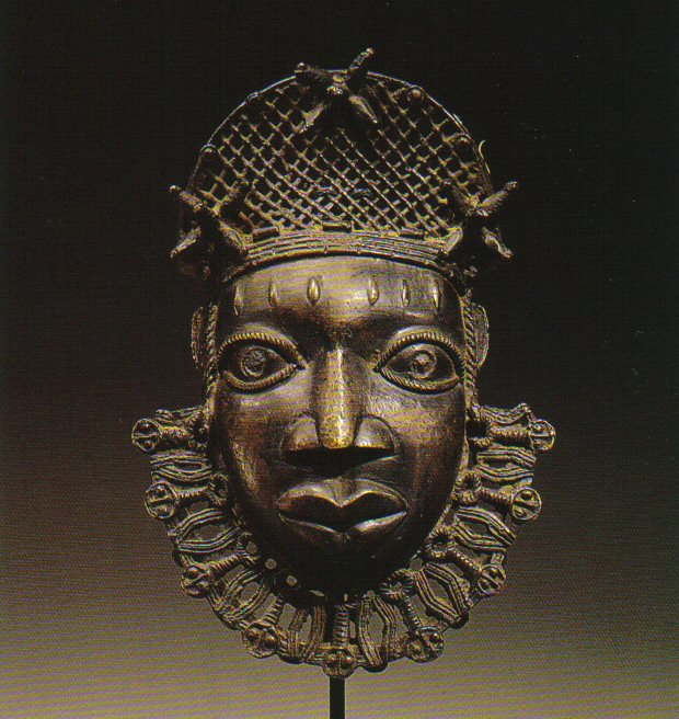 Benin_bronze_hip_mask_face.jpg