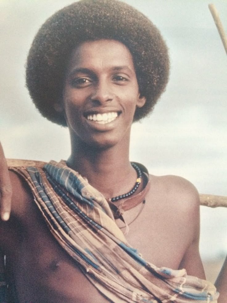 71516bc5a494337ec0fb5be607c82ff2--african-men-somali.jpg