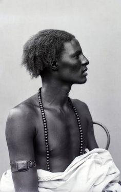 45305868c4001f3e034d94d544f0f857--human-zoo-studio-portraits.jpg
