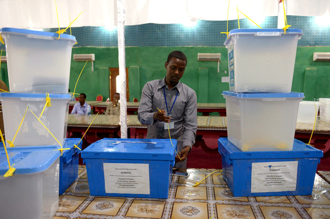 BN-RQ219_SOMALI_H_20170113174745.jpg