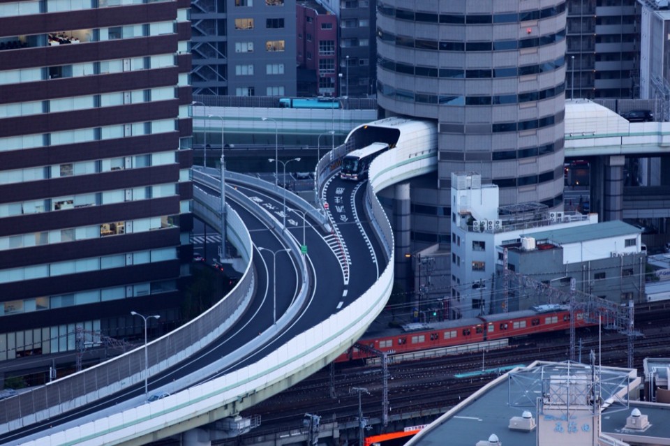 drive-through-building-960x639.jpg