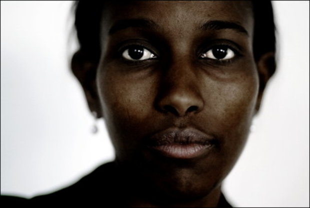 395980-ayaan-hirsi-ali-under-skarp-kritik--.jpg