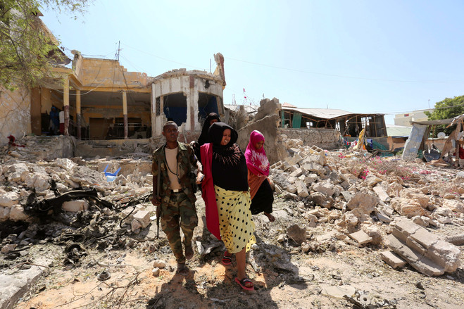 BN-RQ182_SOMALI_H_20170113165239.jpg