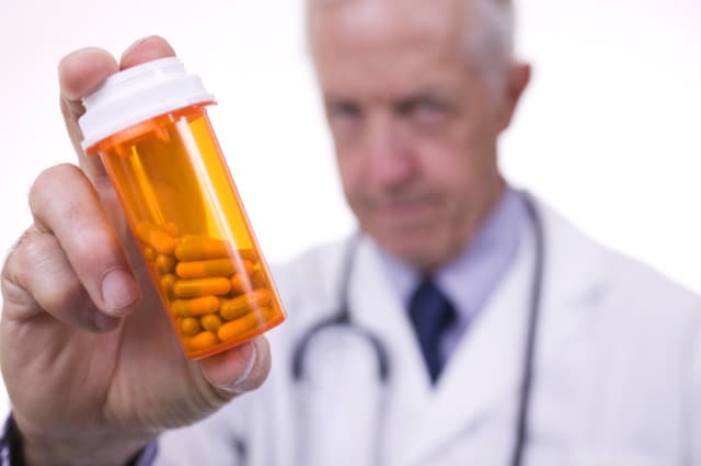 Doctor-Double-Life-Drugs1-640x425.jpg