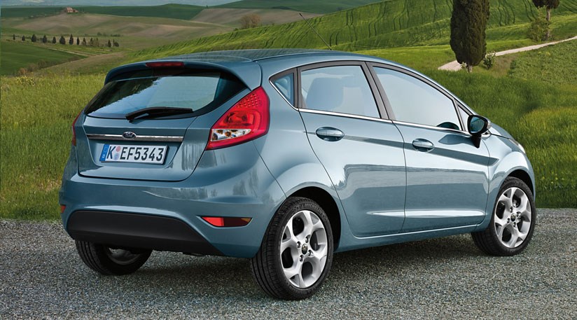 2FordFiesta125drive.jpg