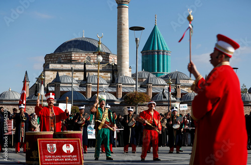 500_F_183846230_xHkQoC9uEdXgHtHLHuzhWG2Mm1Gl4nls.jpg