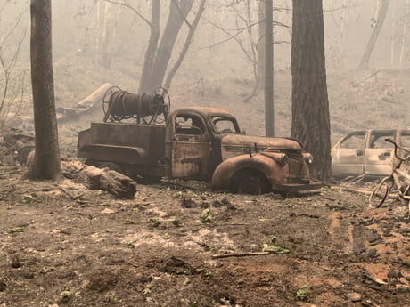 Fighting fires in Oregon. Came across this poor old fire truck.