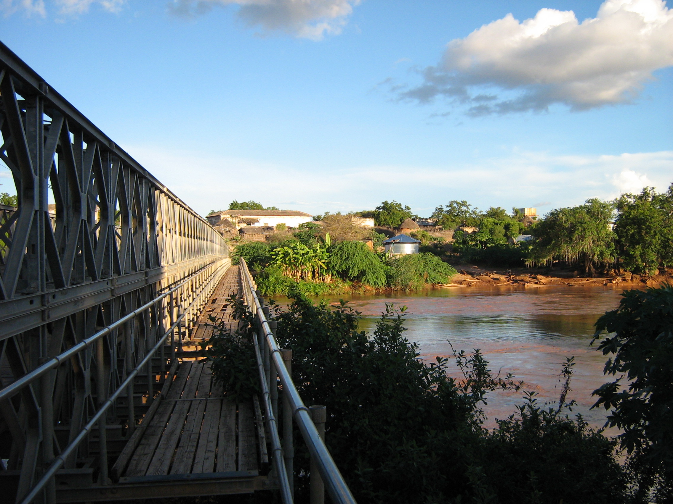 Bardere.bridge.jpg