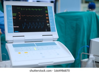 intraaortic-balloon-pump-iabp-machine-260nw-1664986870.jpg