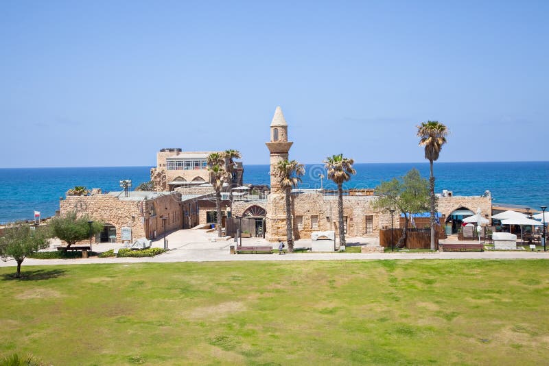 ottoman-mosque-called-bosnia-caesarea-27404850.jpg