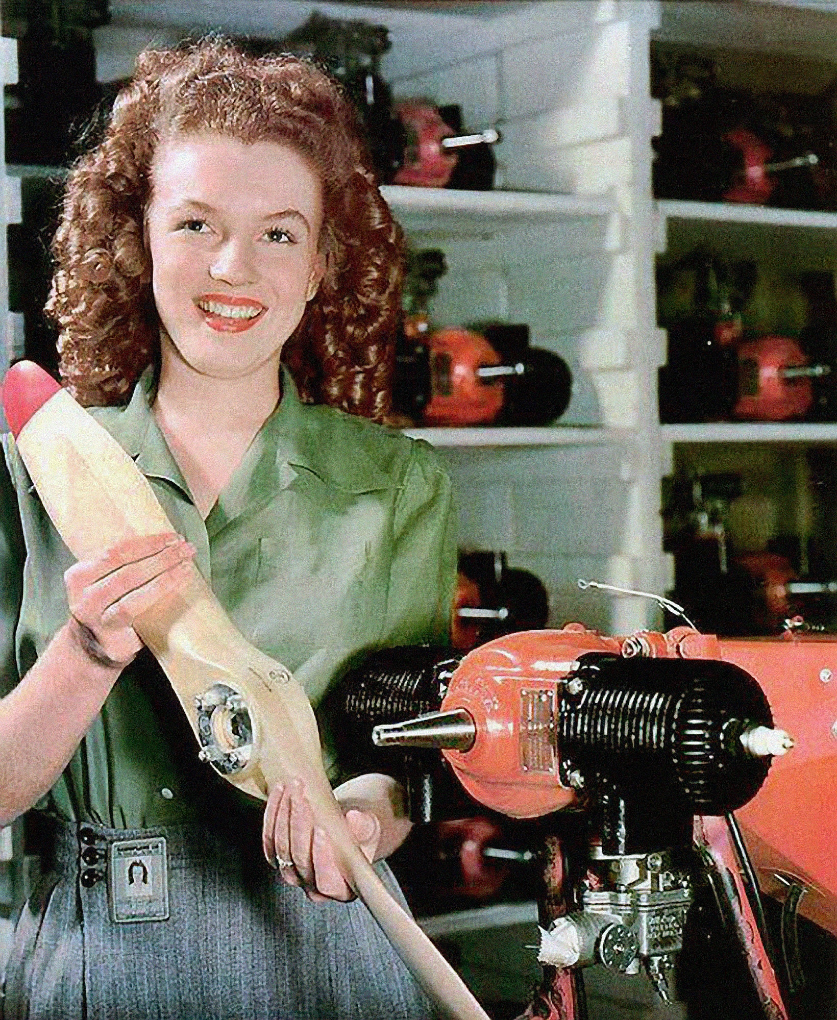 MarilynMonroe_-_YankArmyWeekly.jpg