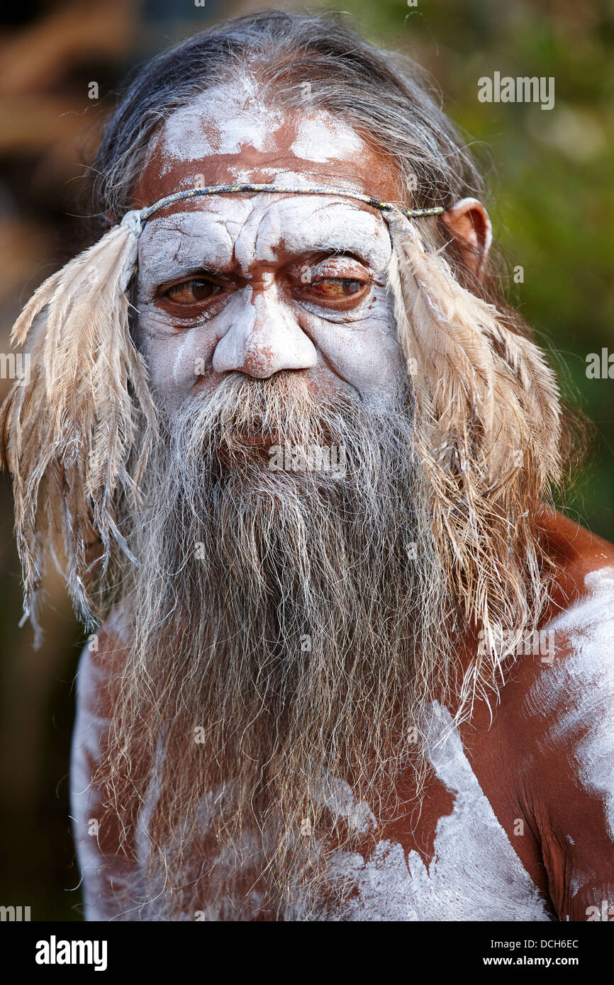 aboriginal-elder-australia-DCH6EC.jpg