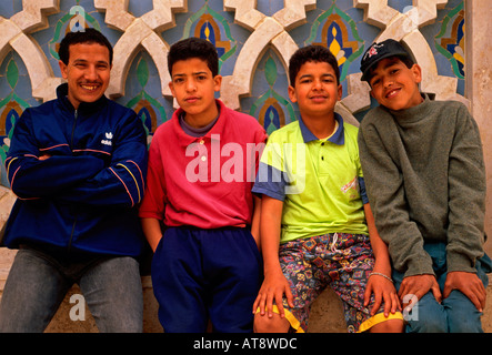 4-four-moroccans-moroccan-boys-moroccan-teens-teen-boys-teenage-boys-at8wdc.jpg