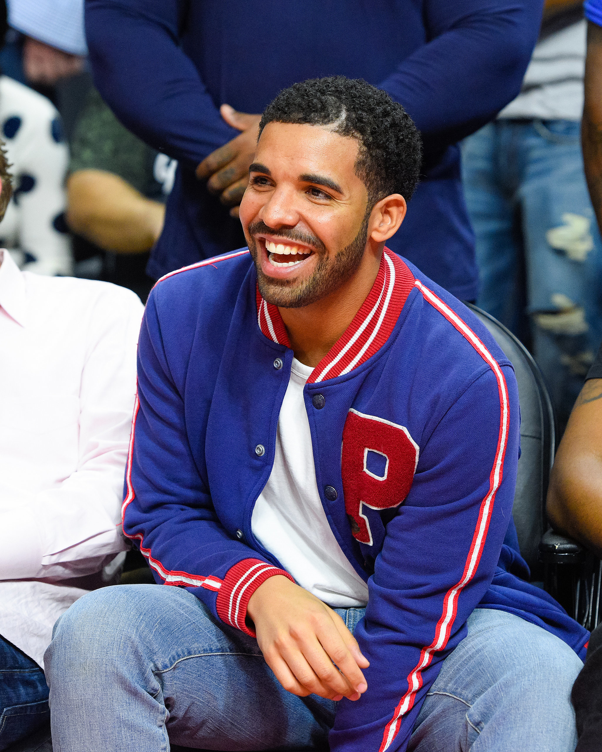 Drake-brought-his-infectious-smile-Golden-State-Warriors-vs.jpg