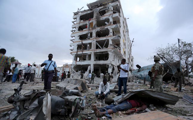 somali-attack-story_647_072715110505.jpg