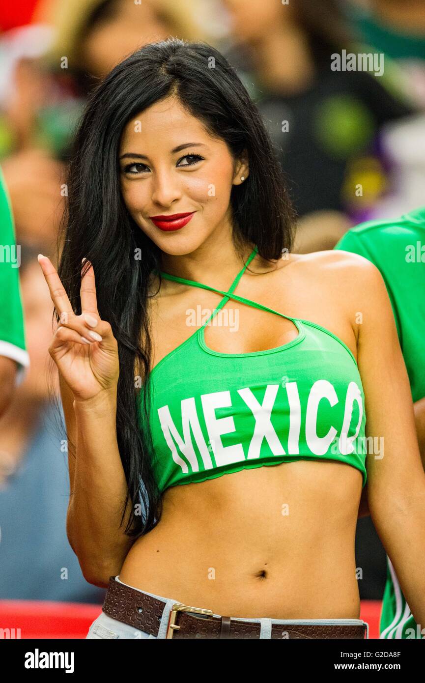 a-female-mexican-fan-during-the-international-friendly-soccer-game-G2DA8F.jpg