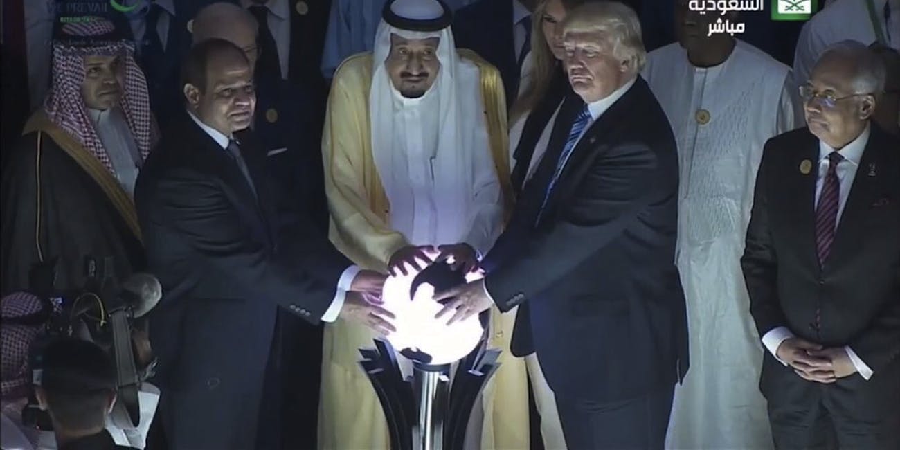 trump-touched-a-glowing-orb-in-saudi-arabia-and-the-internet-is-freaked-out.png