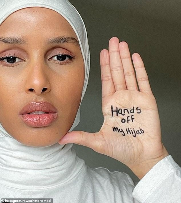 Vogue's newest fashion editor Rawdah Mohamed, 29, from Somalia, has revealed people 'assume she is forced to wear a hijab''s newest fashion editor Rawdah Mohamed, 29, from Somalia, has revealed people 'assume she is forced to wear a hijab' Vogue's newest fashion editor Rawdah Mohamed, 29, from Somalia, has revealed people 'assume she is forced to wear a hijab''s newest fashion editor Rawdah Mohamed, 29, from Somalia, has revealed people 'assume she is forced to wear a hijab'