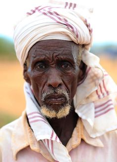 67c60d6a70cf887af59f5fb435c56ee3--african-men-somali.jpg