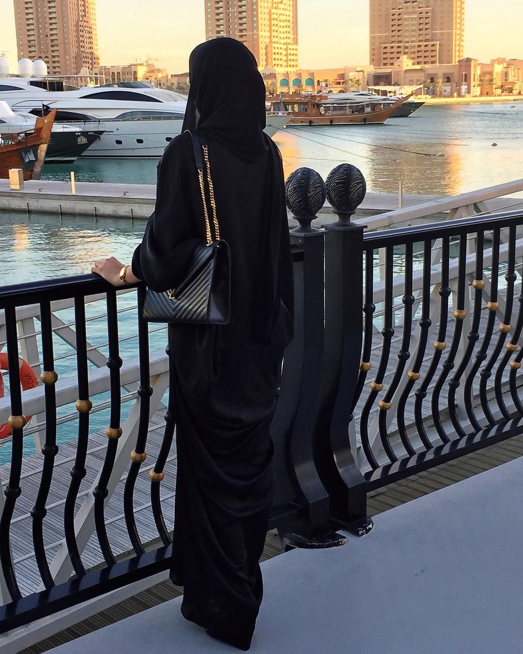 Spending my last few hours in Qatar #whathindwore | Elegant abayas, Hijab  outfit, Hijab fashion