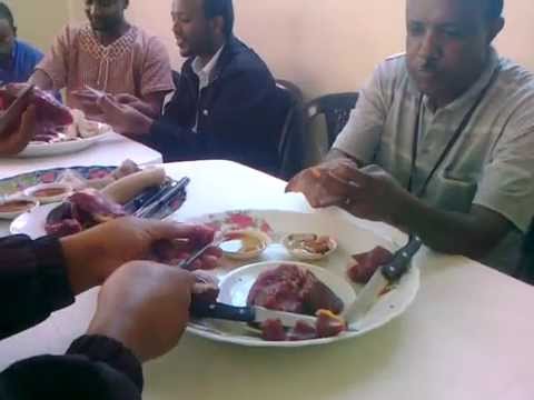 Ethiopians eating Raw Meat in Hawassa! - YouTube
