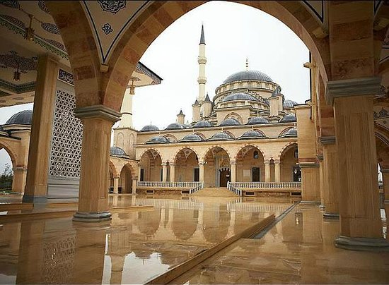 akhmad-kadyrov-mosque.jpg