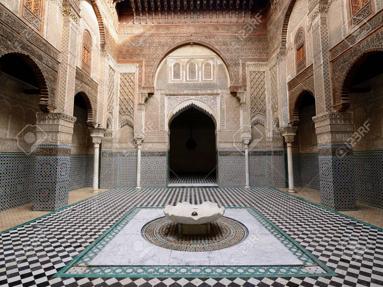 53569336-the-interior-of-the-al-qarawiyyin-mosque-in-fez.jpg