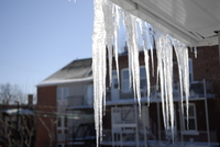 jL332633_Eaved_Icicles.JPG
