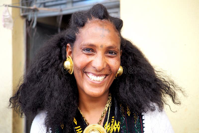 adigrat-ethiopia-june-ethiopian-irob-woman-traditional-dress-gold-earings-necklace-150035409.jpg