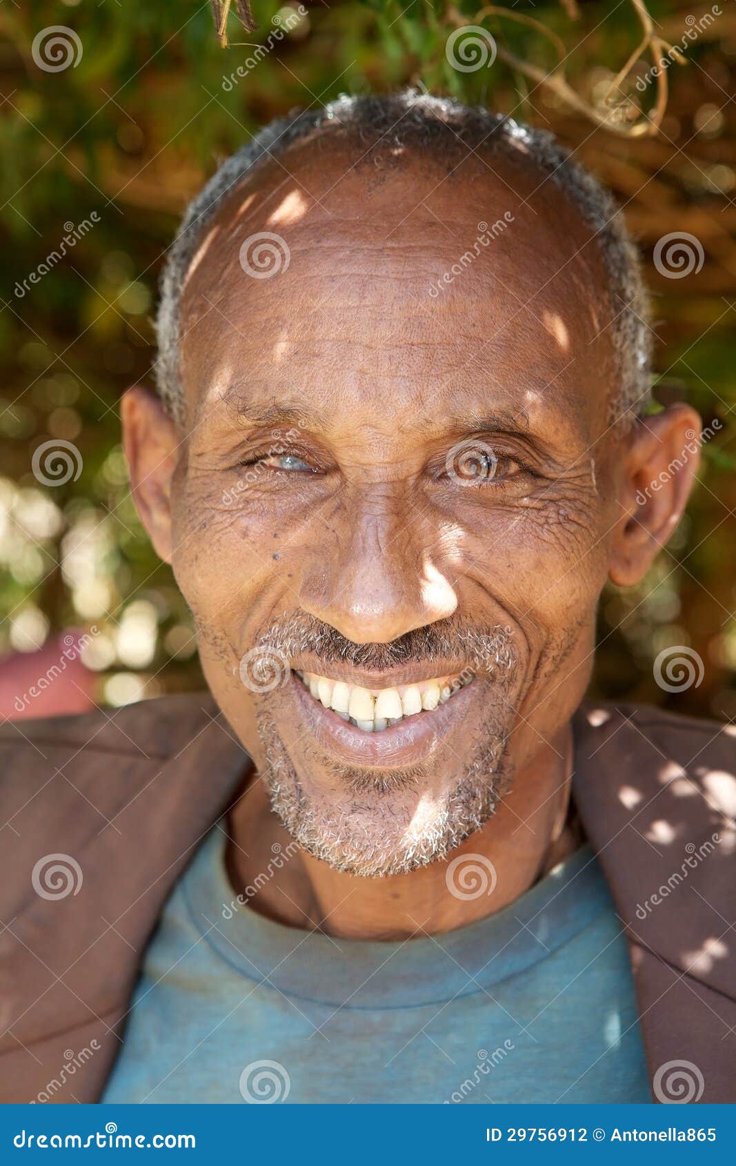sidama-man-portrait-sidama-sidamo-ethnic-group-living-southern-ethiopia-29756912.jpg