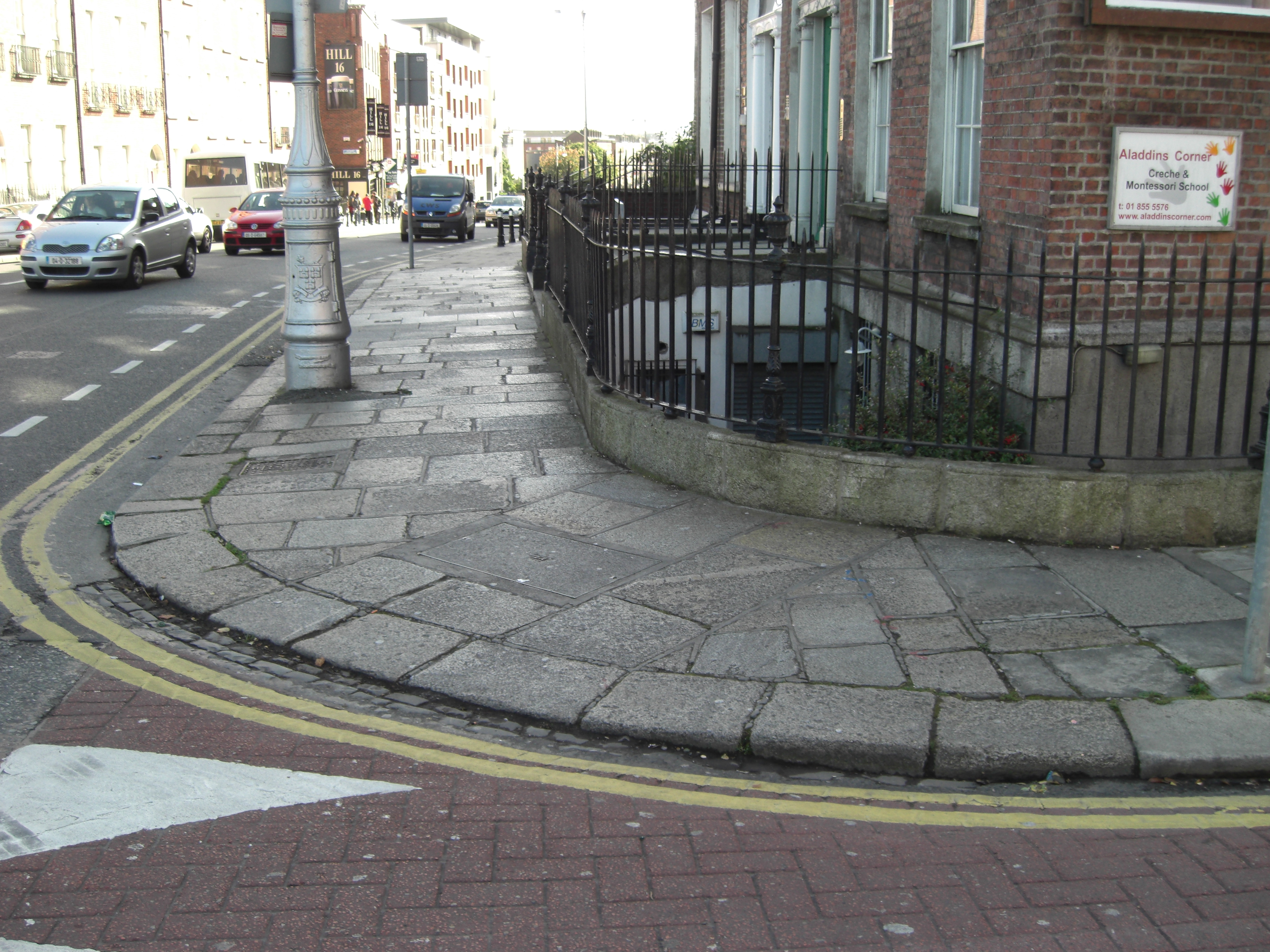 Mountjoy_square_last_wicklow_granite_pavement.jpg