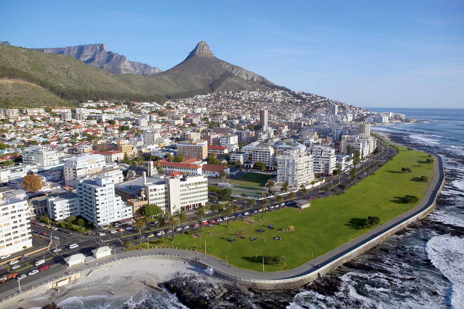 Aerial_View_of_Sea_Point%2C_Cape_Town_South_Africa.jpg