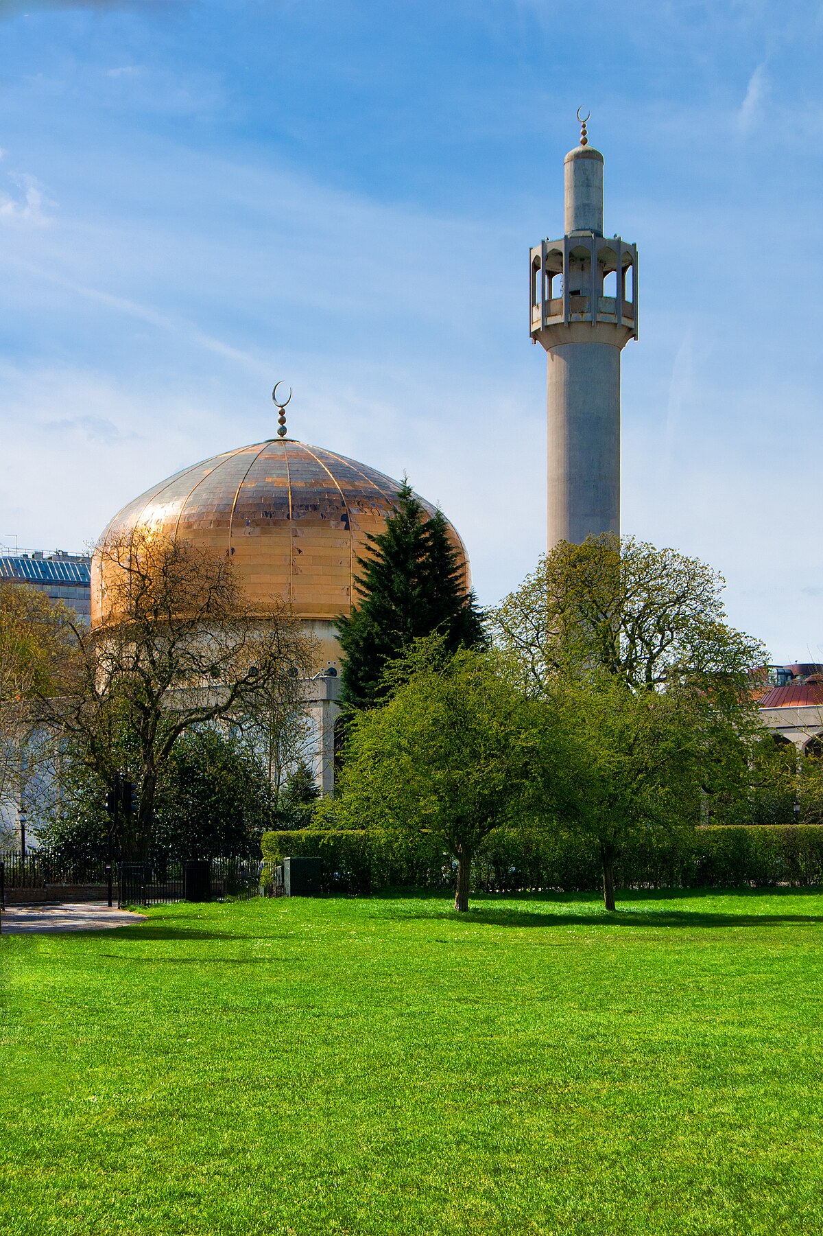 1200px-London_Central_Mosque_2.jpg