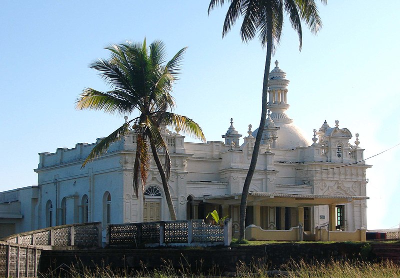 800px-Ketchimalai_Mosque-_Beruwala%2C_Sri_Lanka.jpg