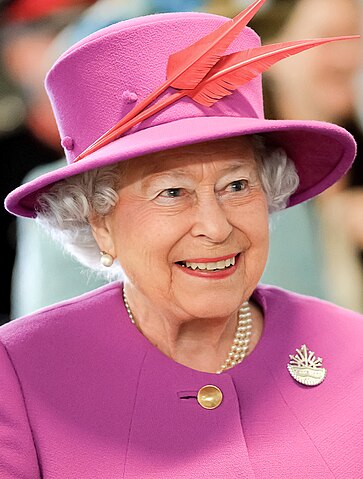 363px-Queen_Elizabeth_II_in_March_2015.jpg