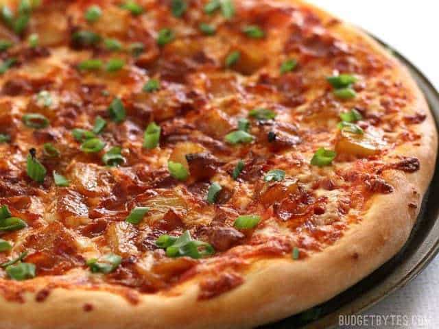 Bacon-and-Caramelized-Bacon-Pizza-cooked-1.jpg